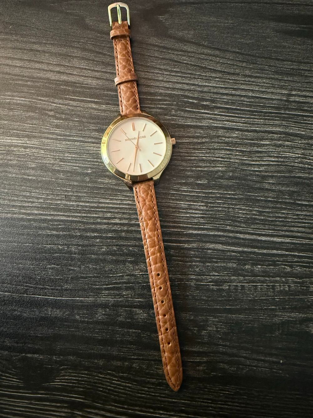 Michael Kors Women's Slim Runway Leather Watch MK2284 Gold - NEEDS BATTERY